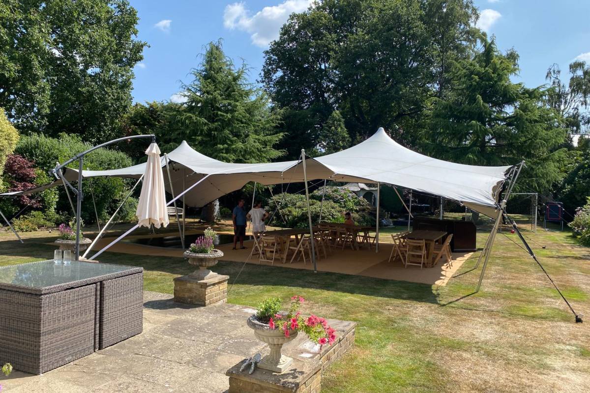 Stretch tent party